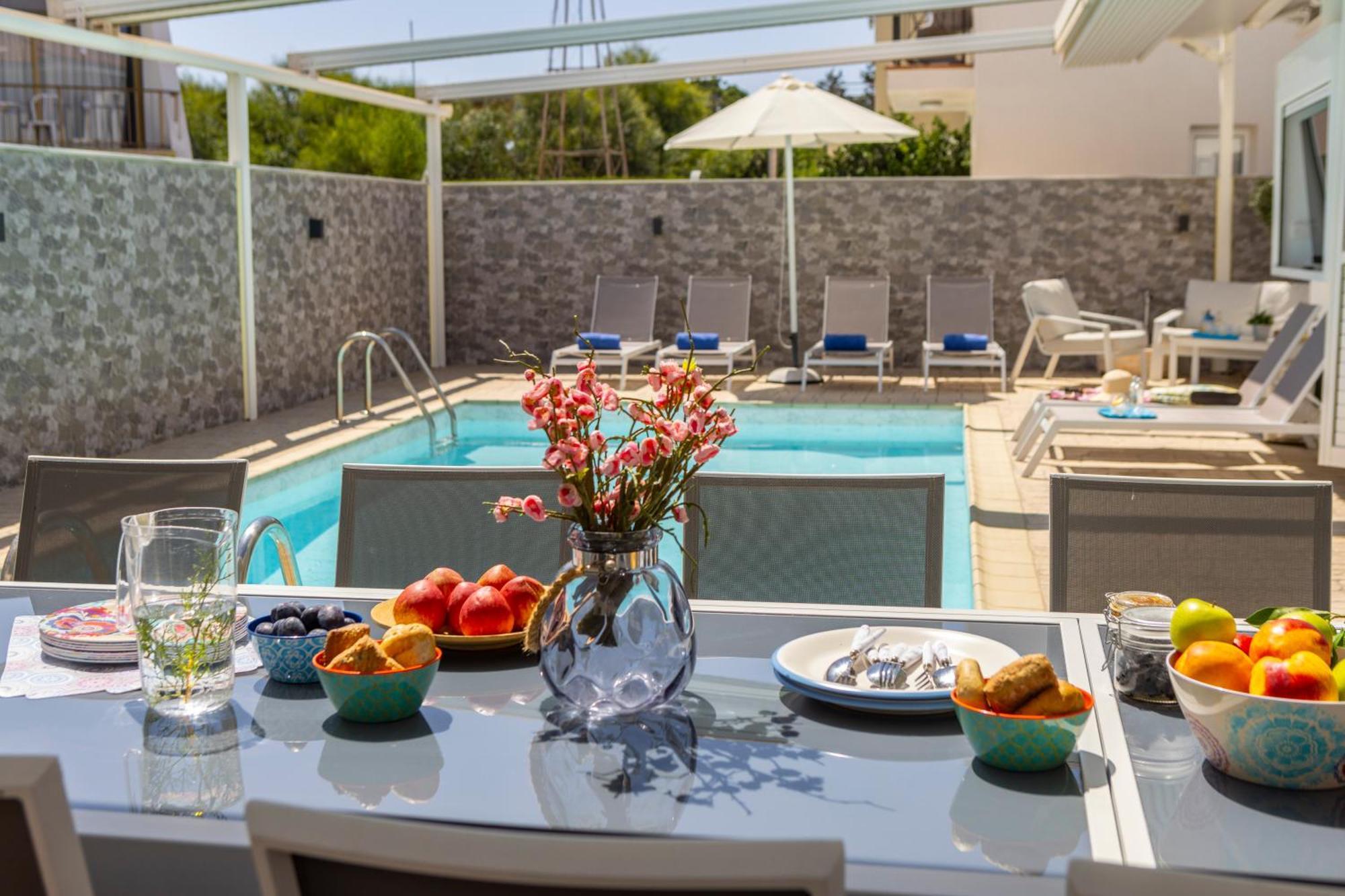 Accomoteleia Crystal Lagoon Villa Protaras Bagian luar foto